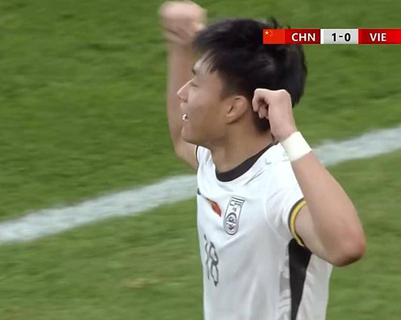 喜讯！落叶球世界波，U23国足1-0越南